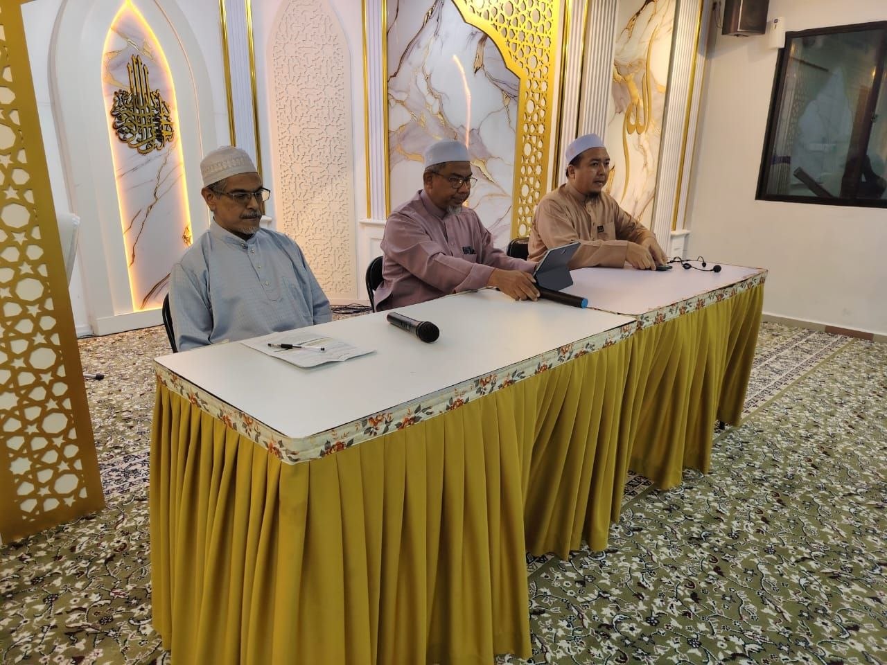 Roslan sharing knowledge with the community, August 2026